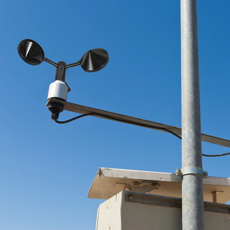 عرض جديد: مقياس سرعة الرياح، ج - مراجعة Anemometer Wind Speed وسعره